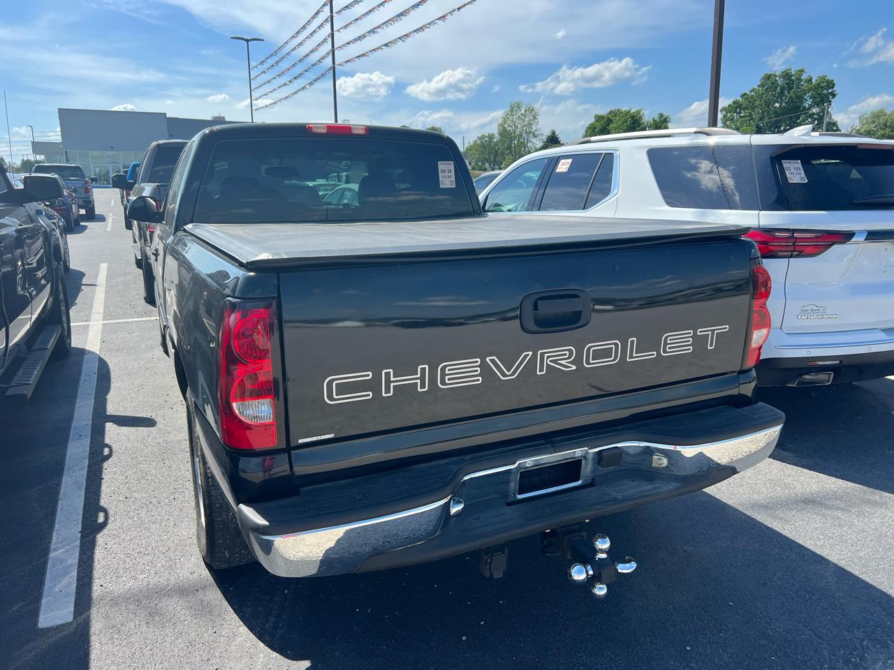 Chevrolet Silverado 1500 LS Ext. Cab Short Bed 2WD 2005