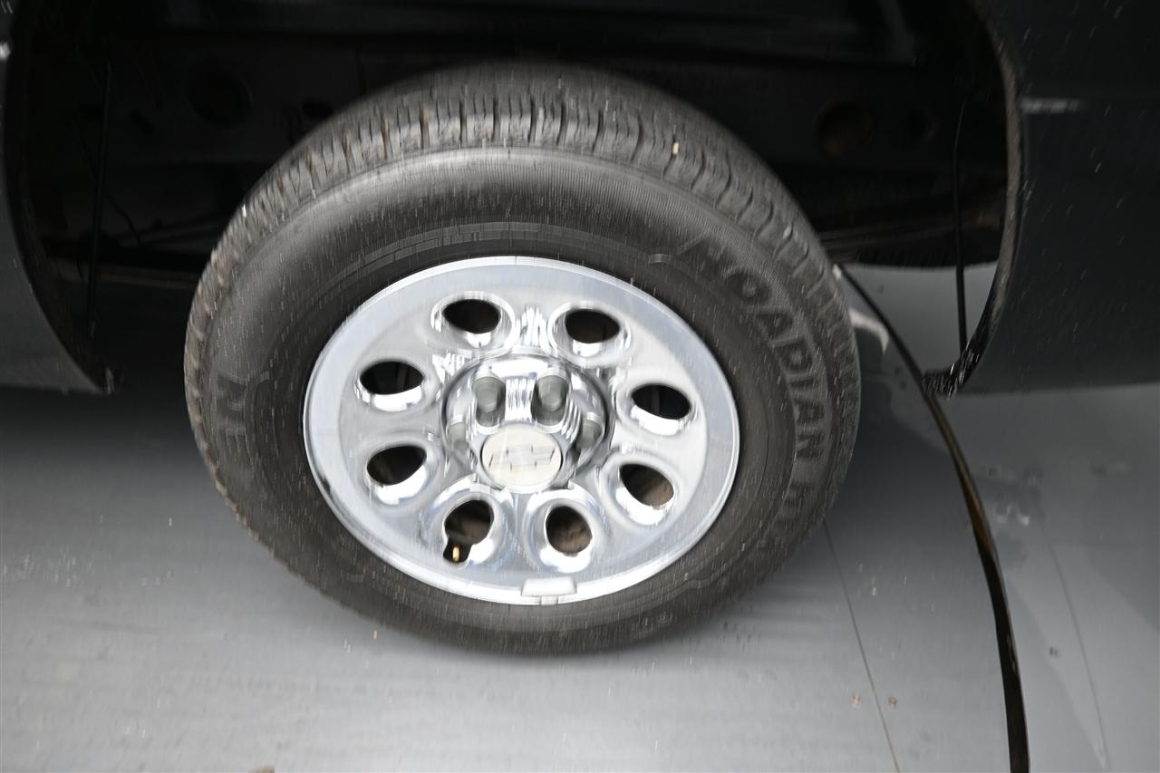 Chevrolet Silverado 1500 LS Ext. Cab Short Bed 2WD 2005