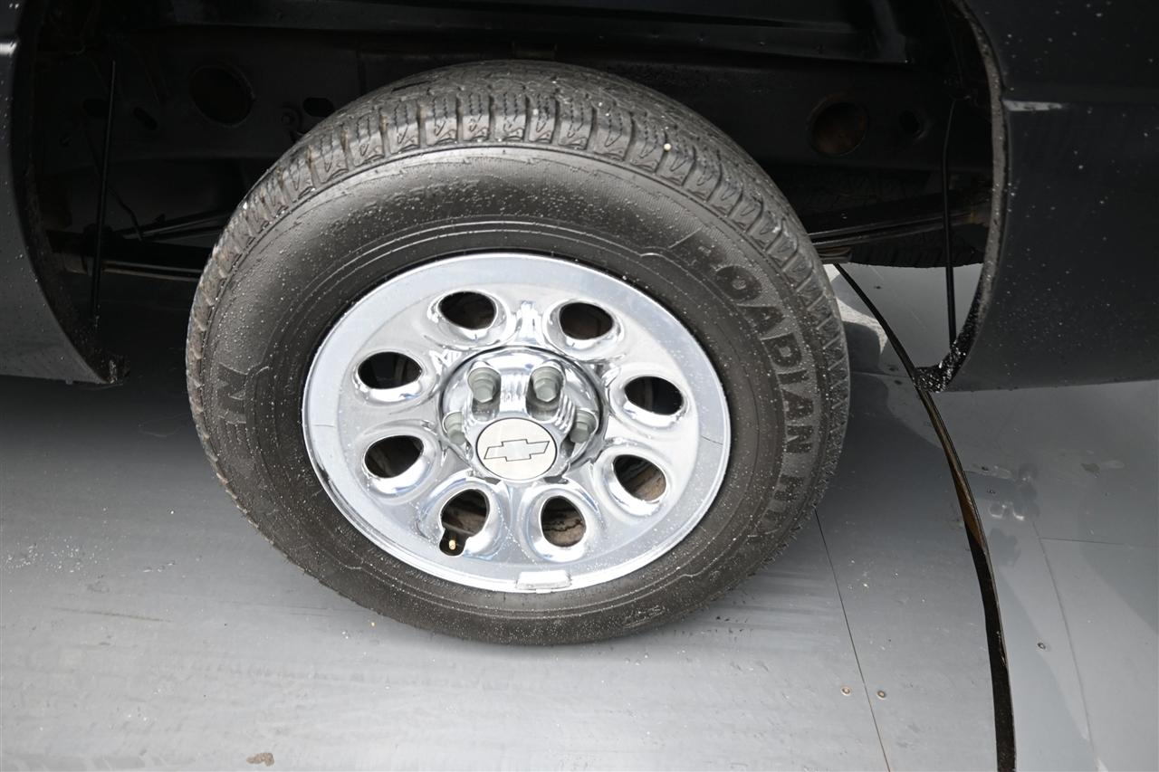 Chevrolet Silverado 1500 LS Ext. Cab Short Bed 2WD 2005