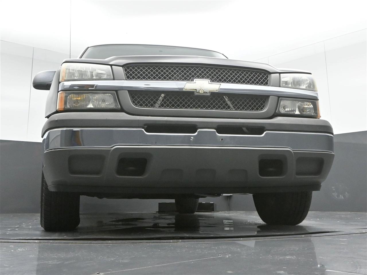 Chevrolet Silverado 1500 LS Ext. Cab Short Bed 2WD 2005