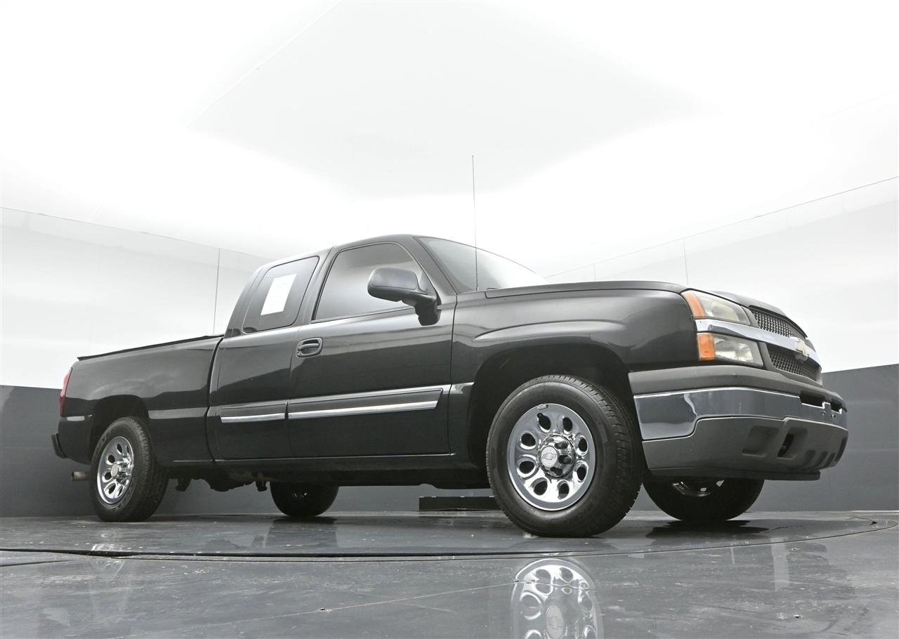 Chevrolet Silverado 1500 LS Ext. Cab Short Bed 2WD 2005