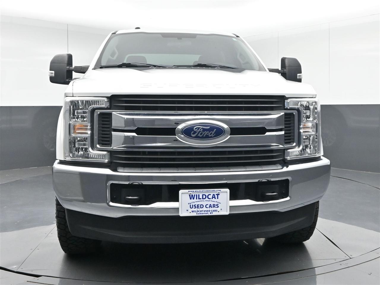 Ford F-250 SD XLT Crew Cab 4WD 2019