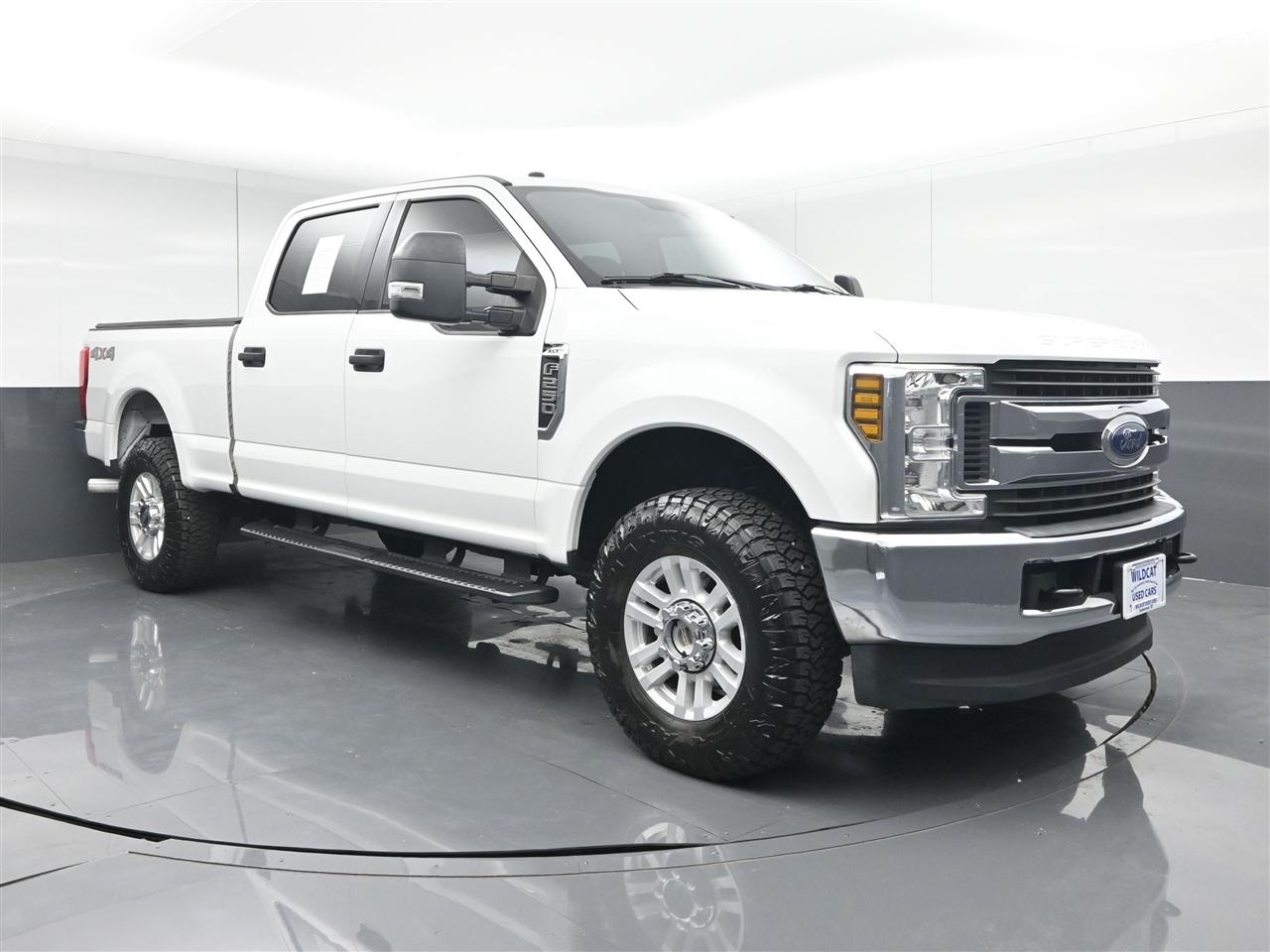 Ford F-250 SD XLT Crew Cab 4WD 2019