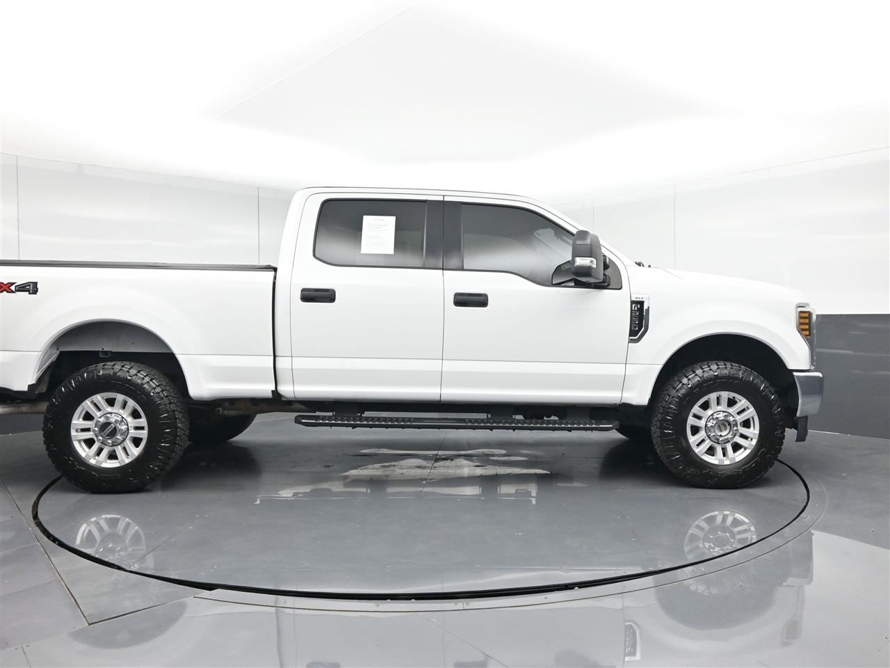 Ford F-250 SD XLT Crew Cab 4WD 2019