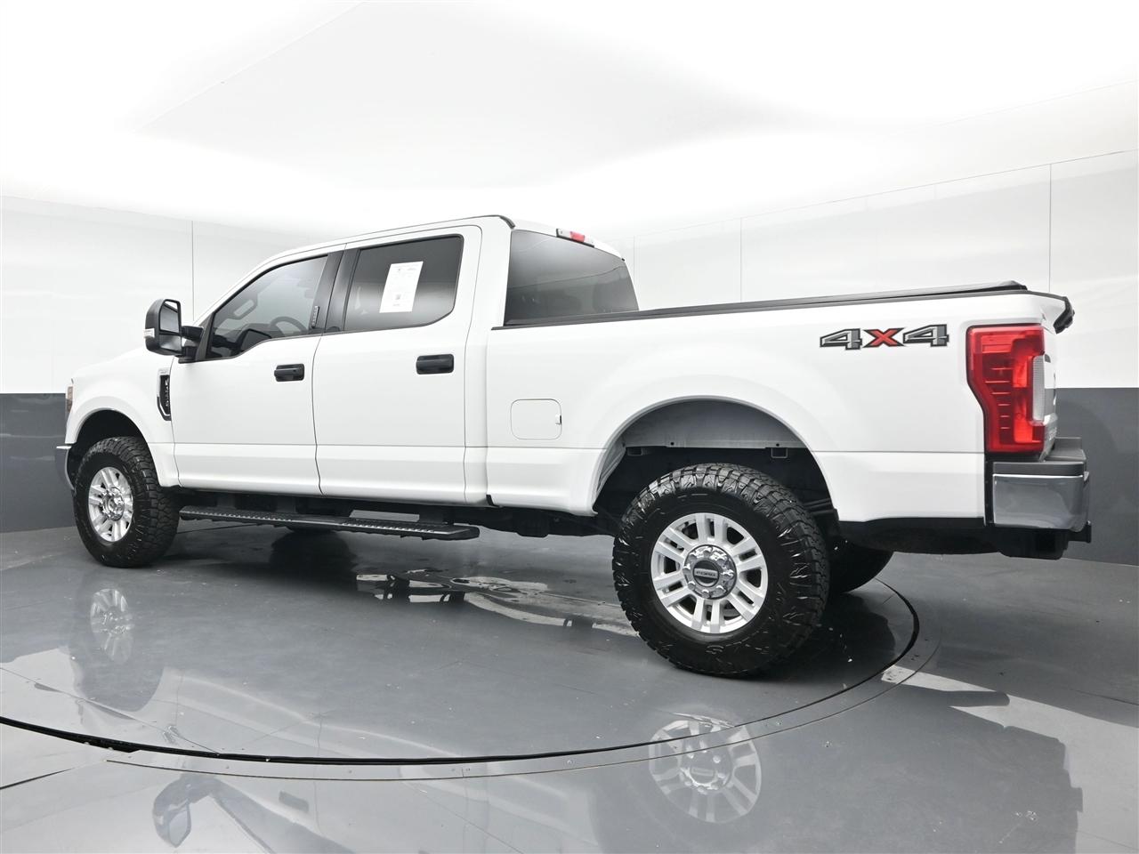 Ford F-250 SD XLT Crew Cab 4WD 2019