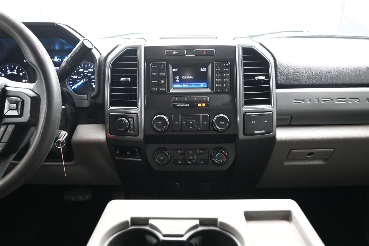 Ford F-250 SD XLT Crew Cab 4WD 2019