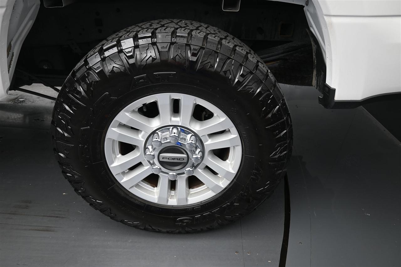 Ford F-250 SD XLT Crew Cab 4WD 2019
