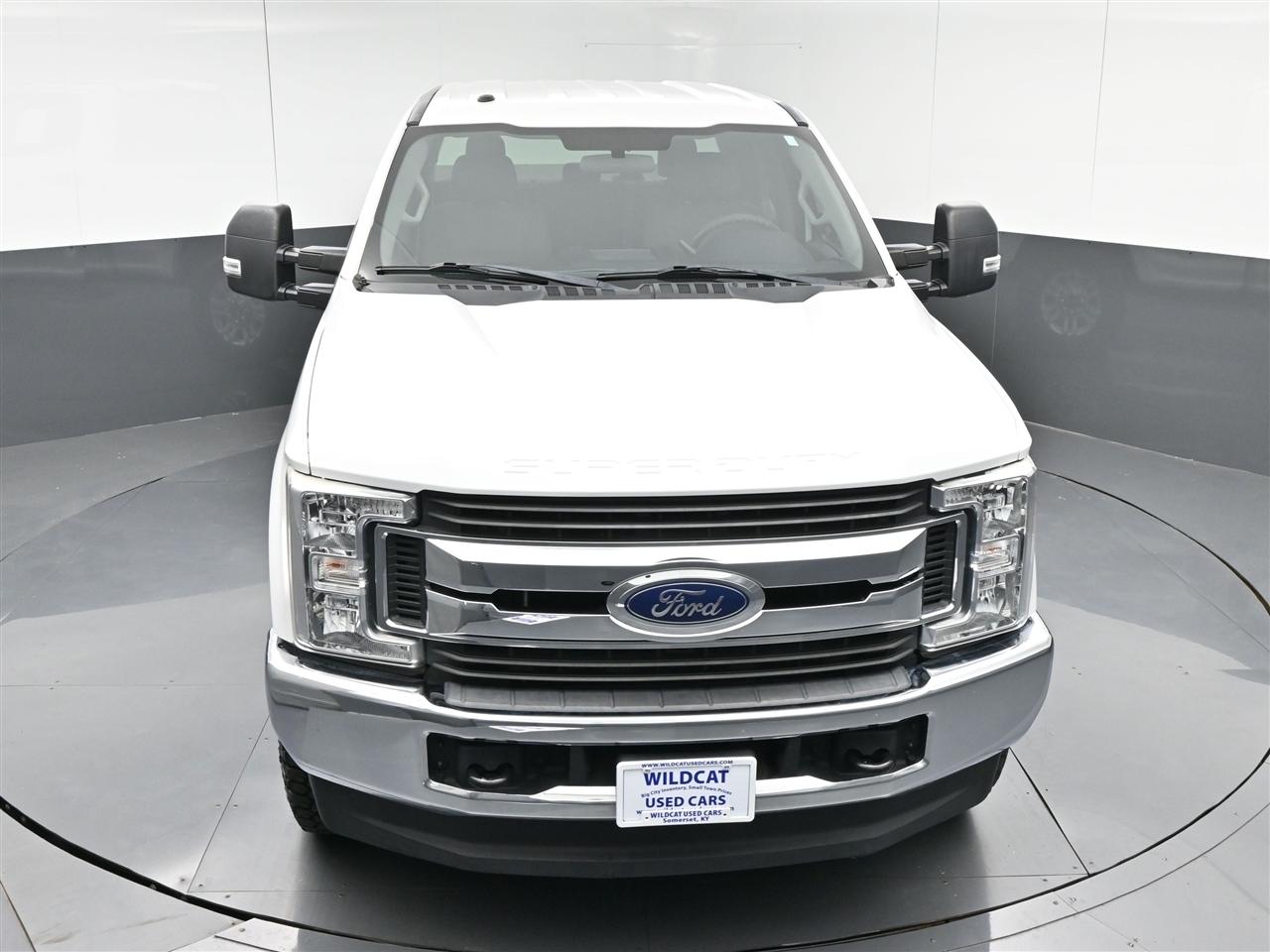 Ford F-250 SD XLT Crew Cab 4WD 2019