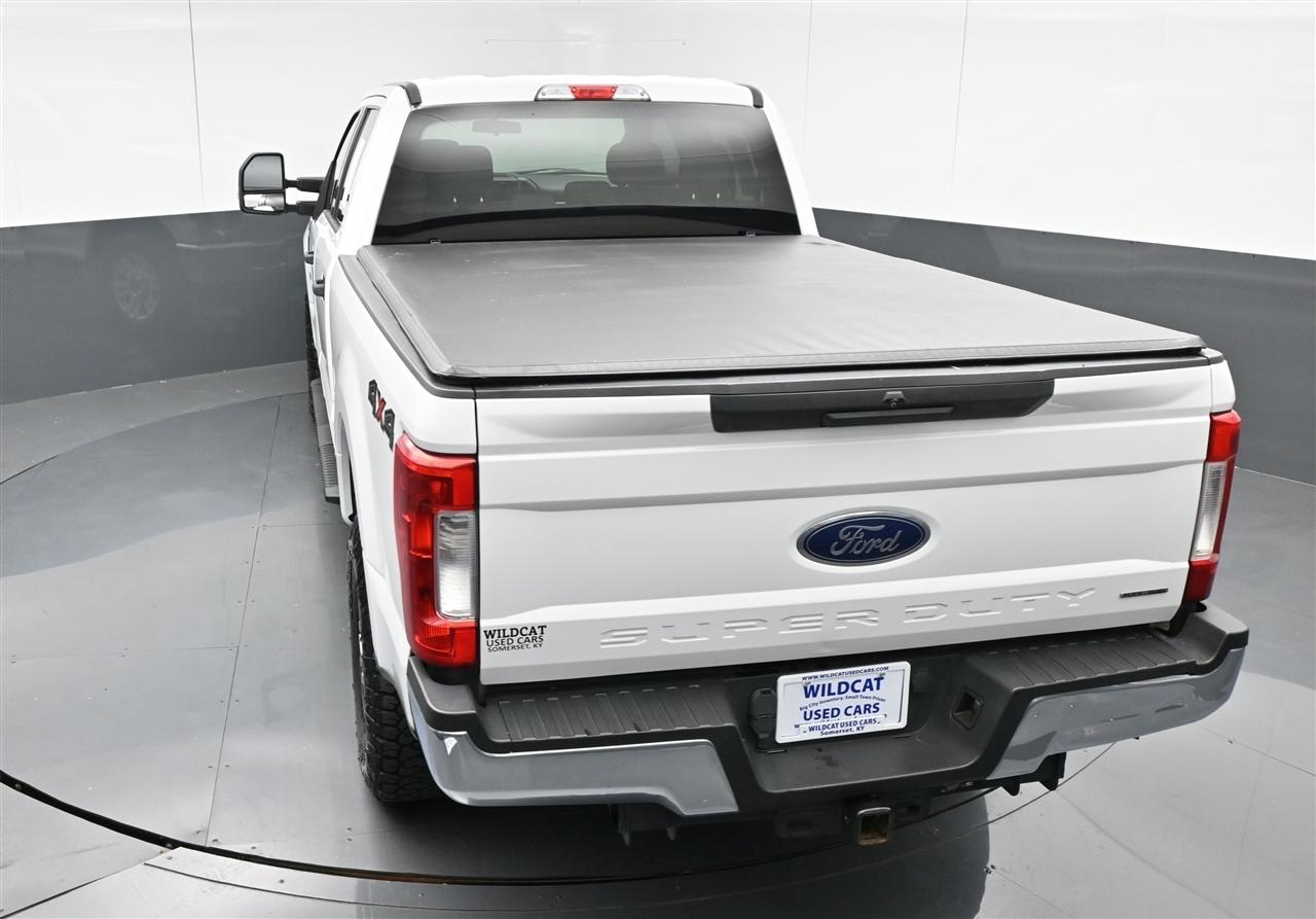 Ford F-250 SD XLT Crew Cab 4WD 2019