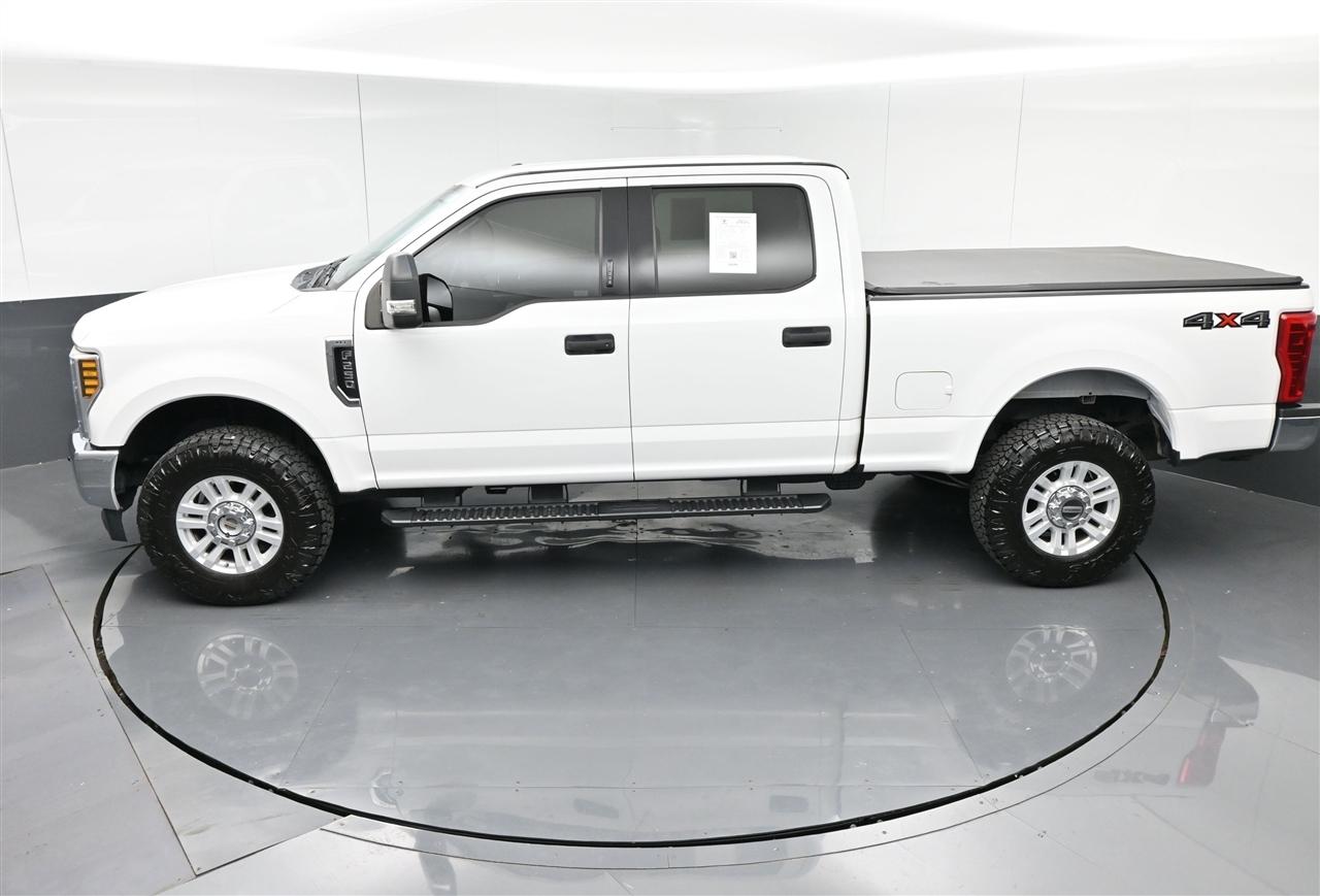 Ford F-250 SD XLT Crew Cab 4WD 2019