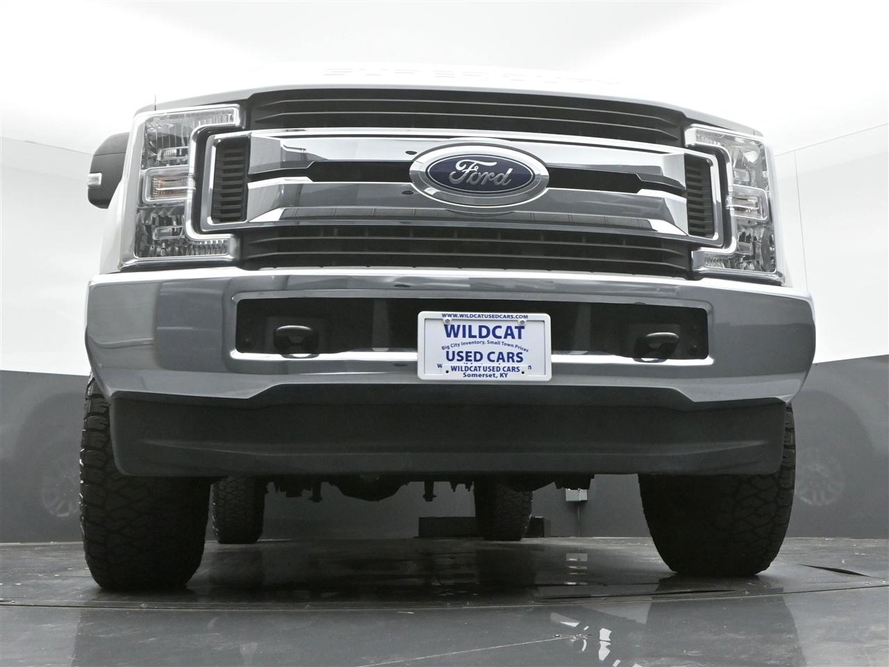 Ford F-250 SD XLT Crew Cab 4WD 2019