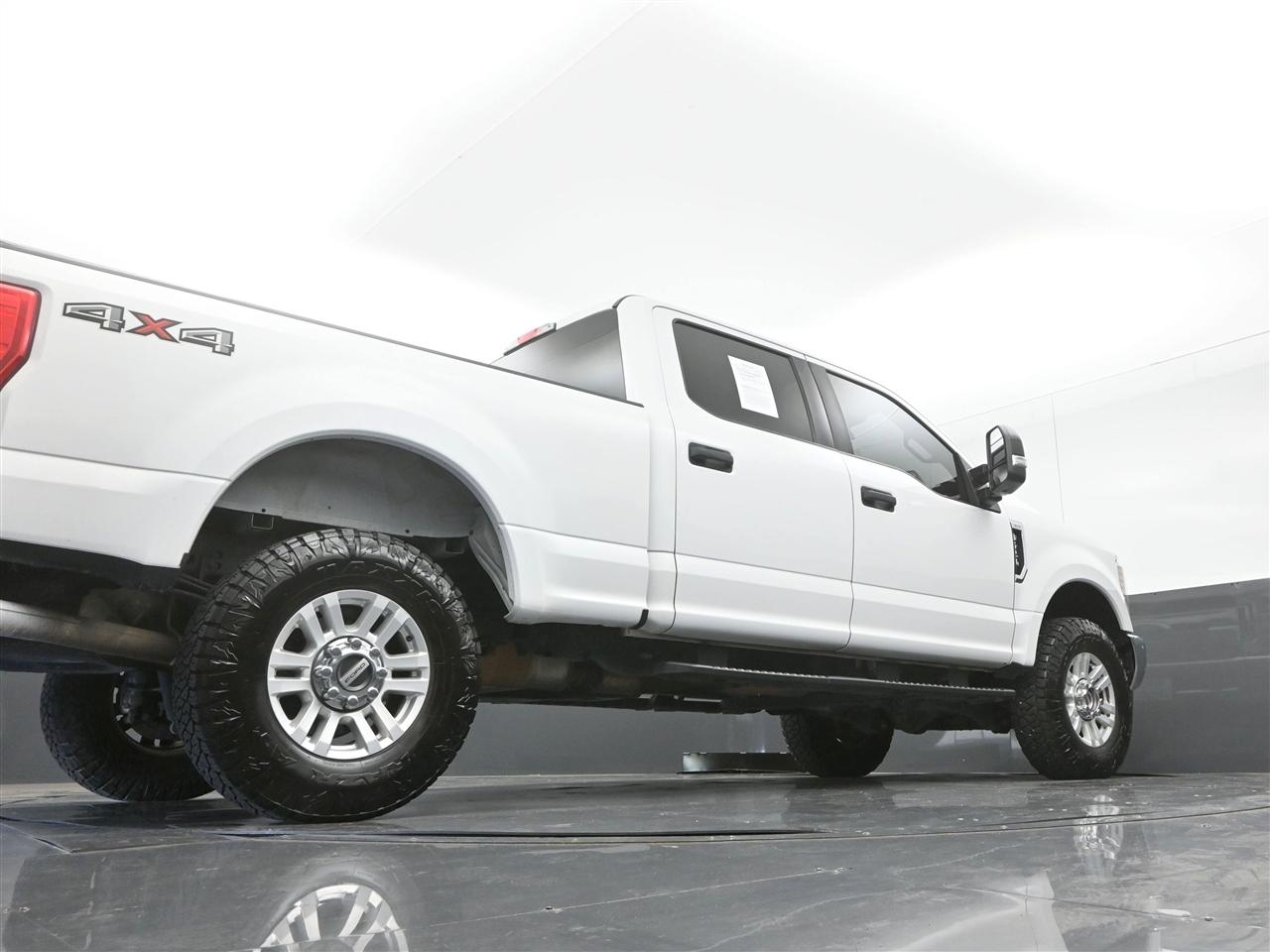 Ford F-250 SD XLT Crew Cab 4WD 2019