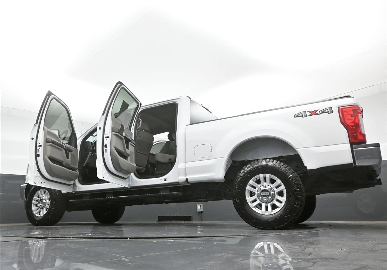 Ford F-250 SD XLT Crew Cab 4WD 2019