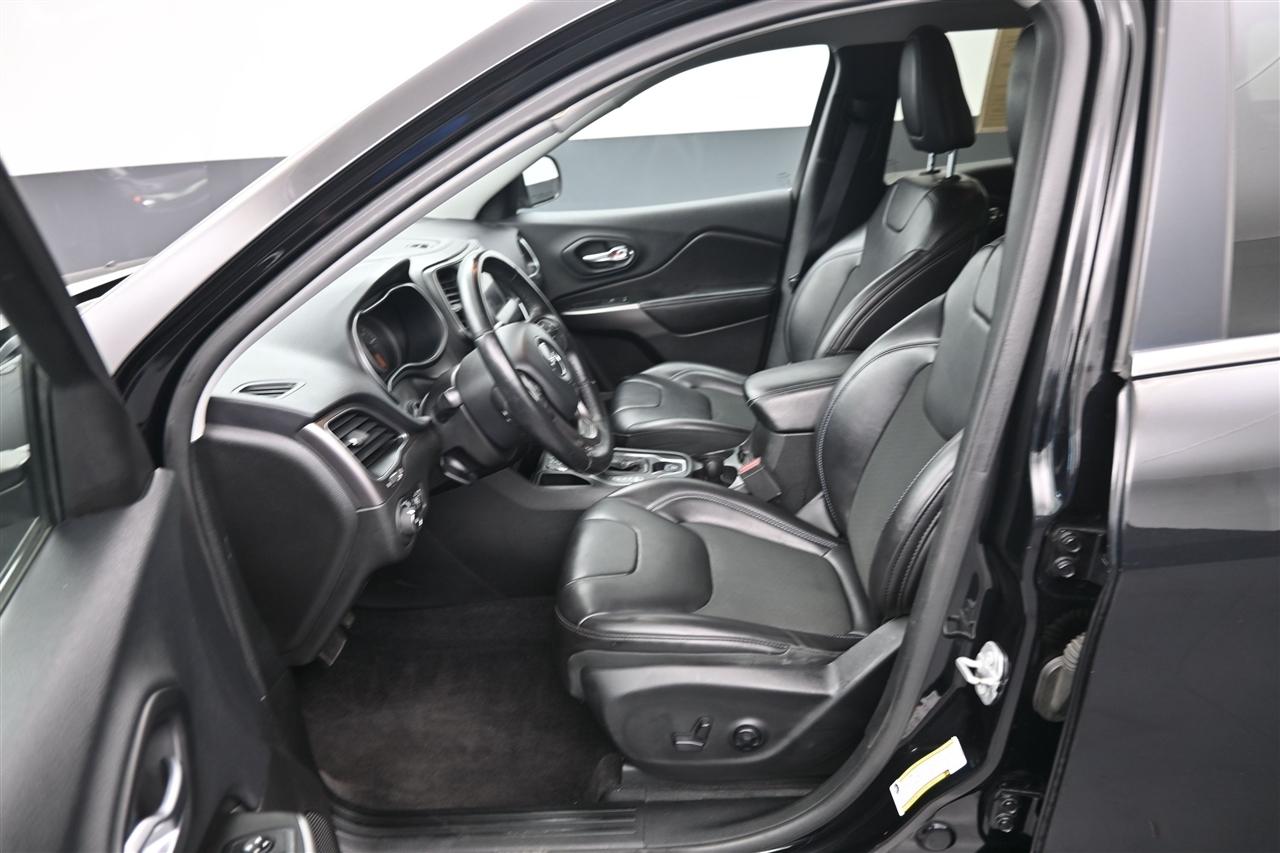 Jeep Cherokee Latitude Plus FWD 2019
