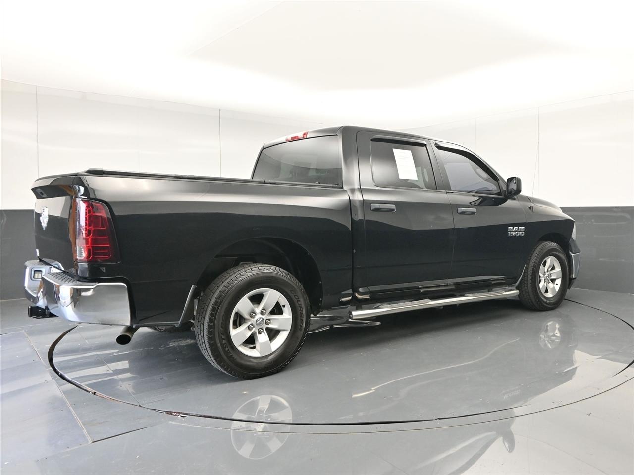 RAM 1500 Tradesman/Express Crew Cab SWB 2WD 2014