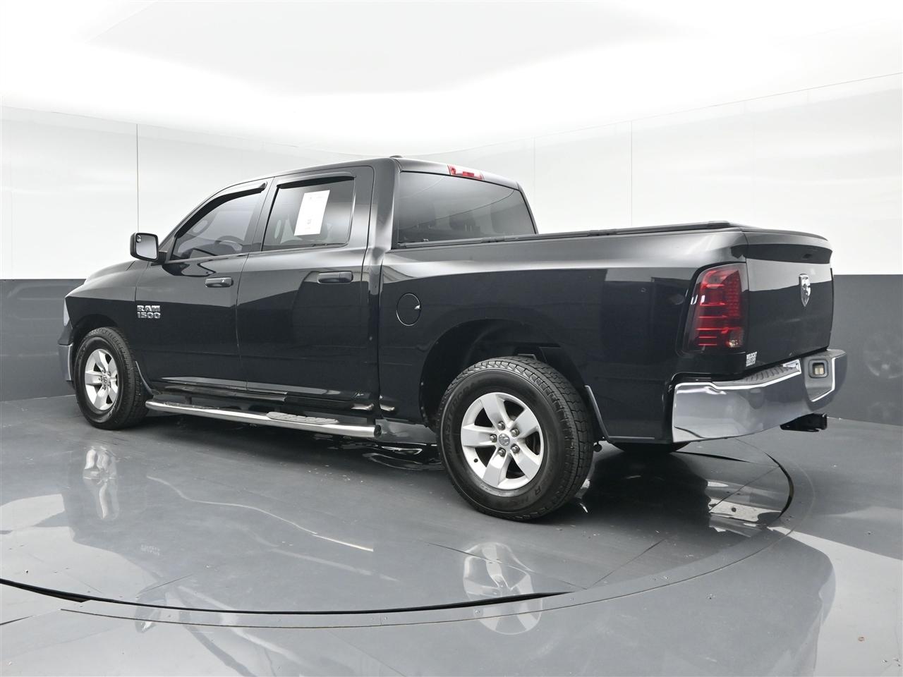RAM 1500 Tradesman/Express Crew Cab SWB 2WD 2014