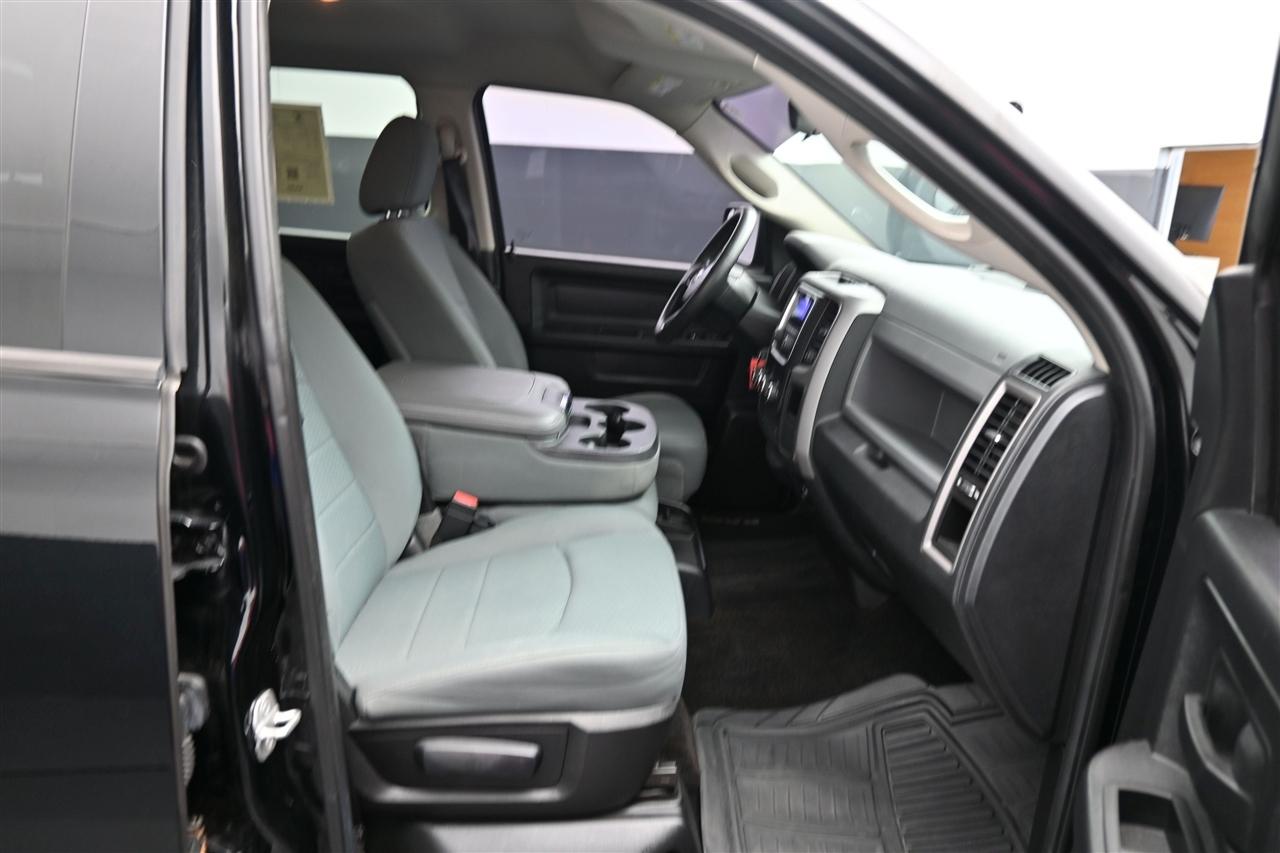 RAM 1500 Tradesman/Express Crew Cab SWB 2WD 2014
