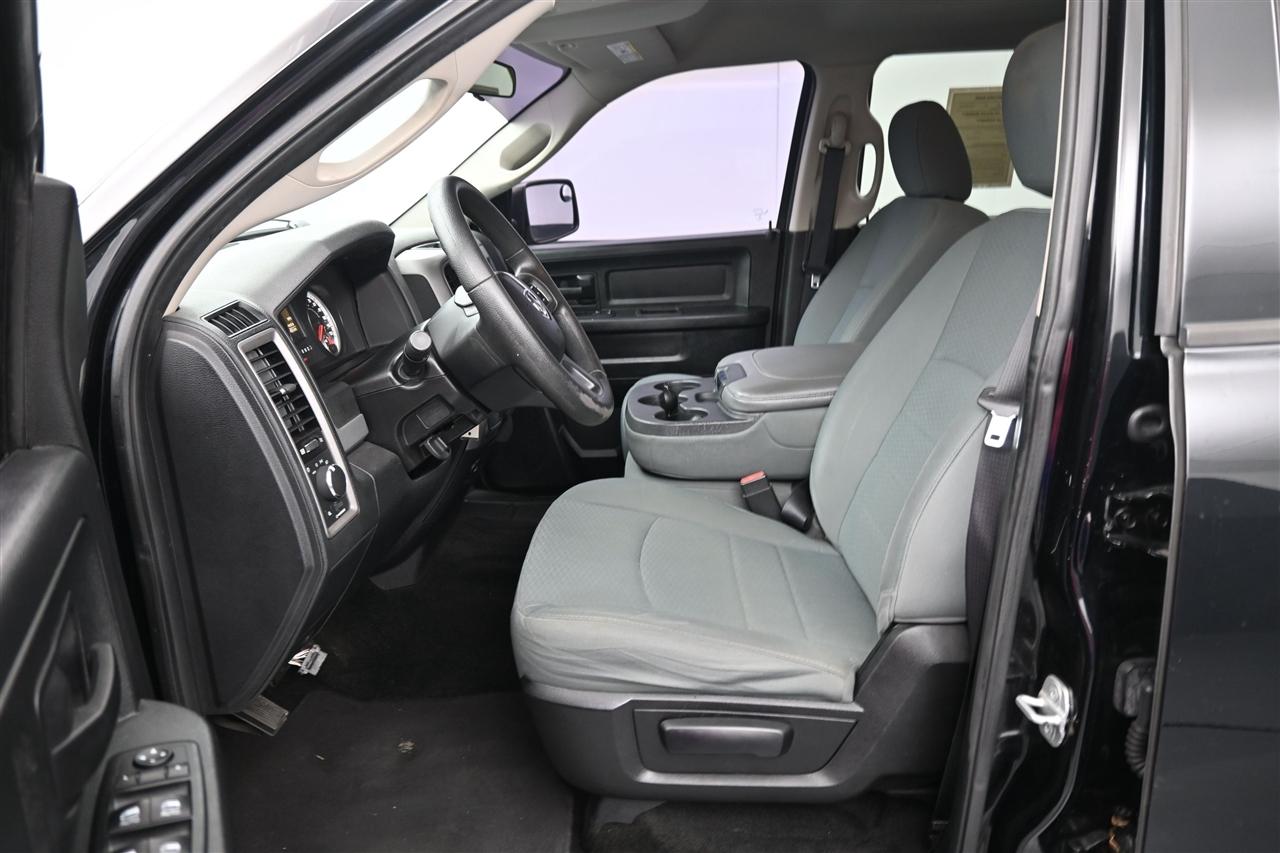 RAM 1500 Tradesman/Express Crew Cab SWB 2WD 2014