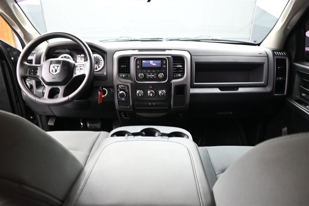 RAM 1500 Tradesman/Express Crew Cab SWB 2WD 2014