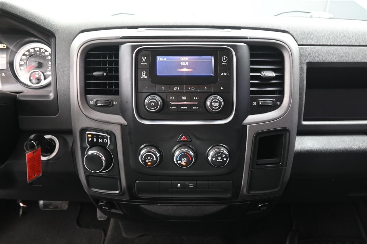 RAM 1500 Tradesman/Express Crew Cab SWB 2WD 2014