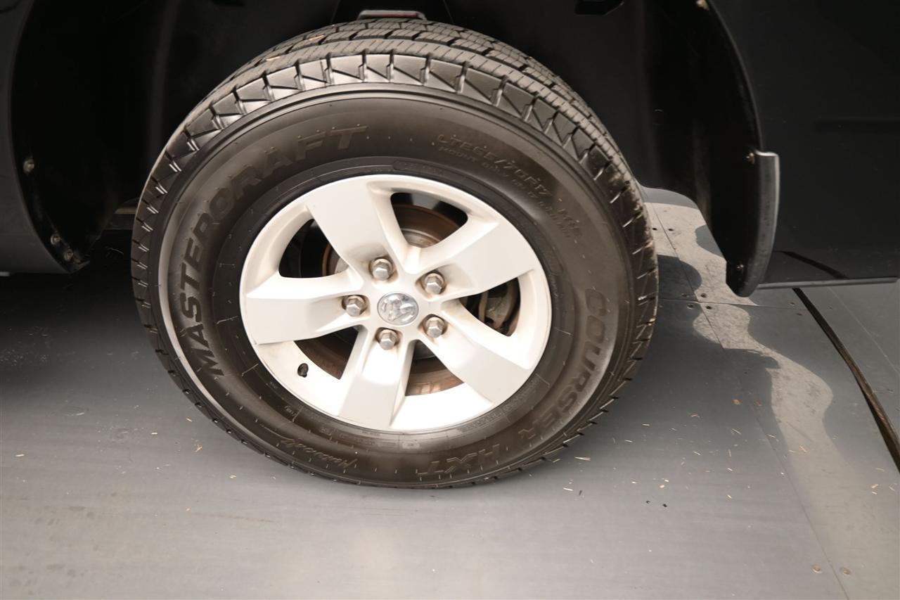 RAM 1500 Tradesman/Express Crew Cab SWB 2WD 2014