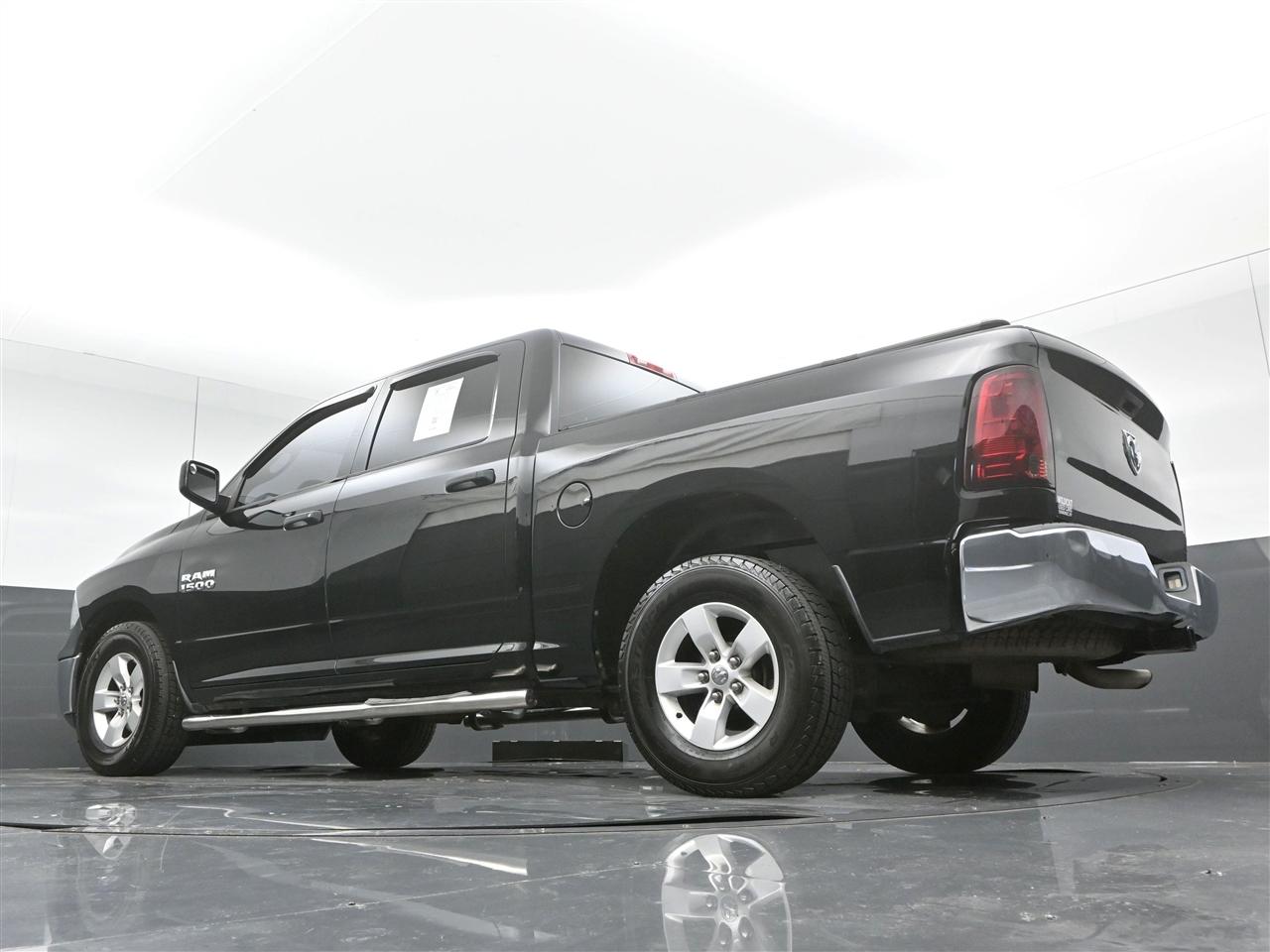 RAM 1500 Tradesman/Express Crew Cab SWB 2WD 2014