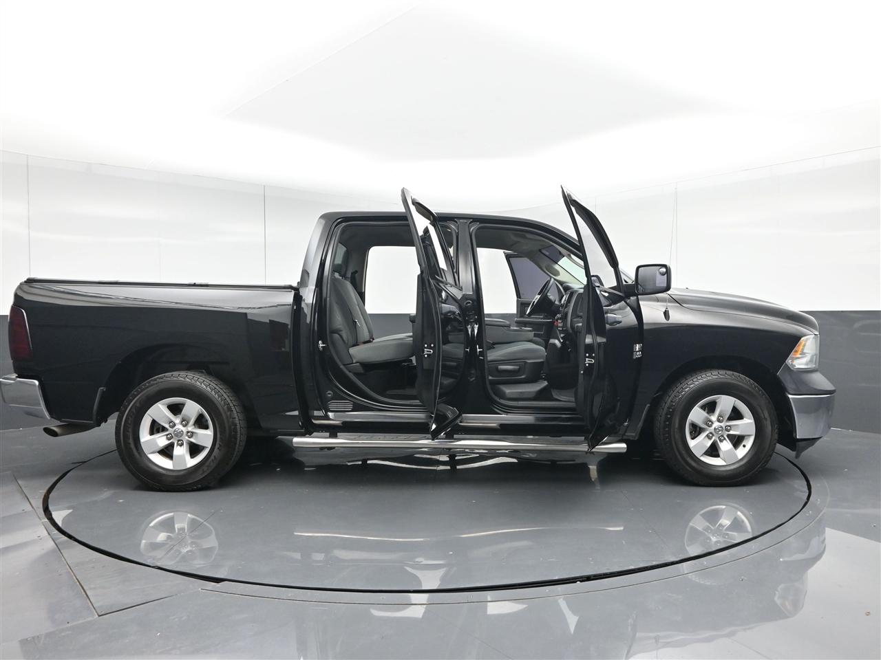 RAM 1500 Tradesman/Express Crew Cab SWB 2WD 2014