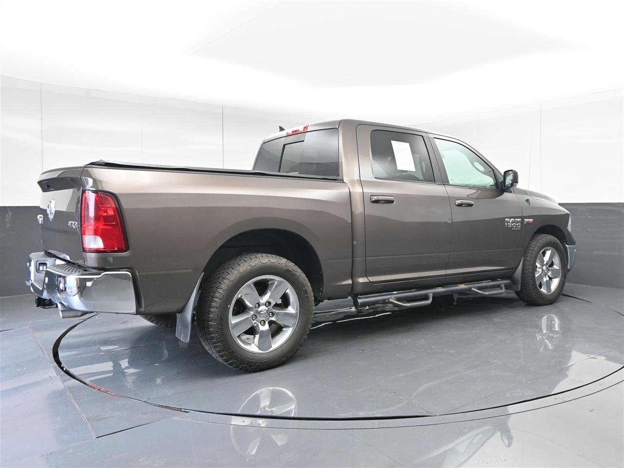 RAM 1500 Classic Tradesman Crew Cab SWB 4WD 2019