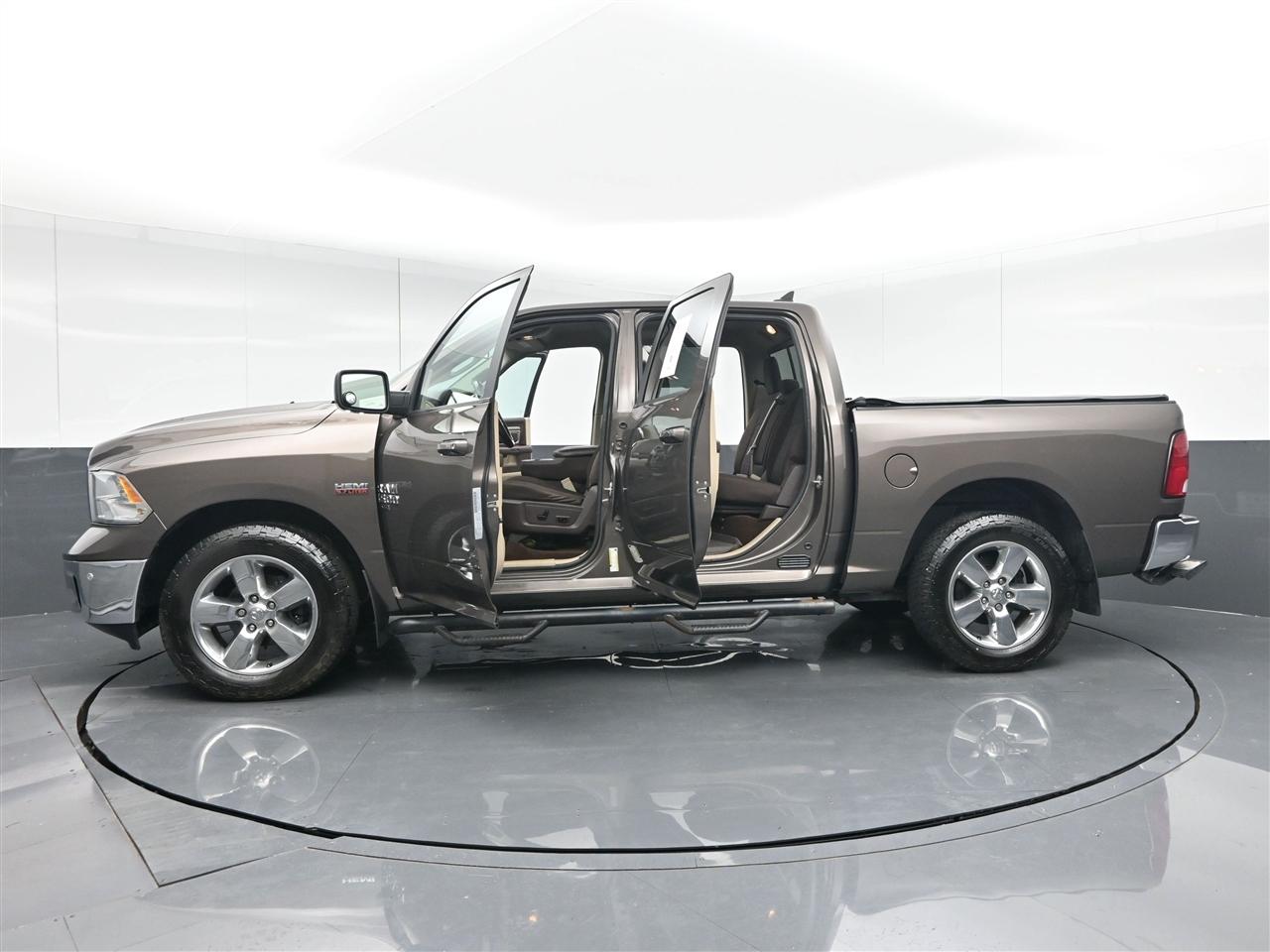 RAM 1500 Classic Tradesman Crew Cab SWB 4WD 2019