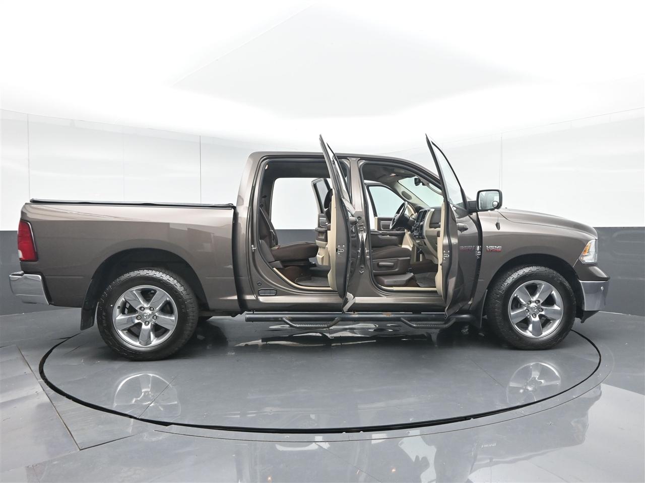 RAM 1500 Classic Tradesman Crew Cab SWB 4WD 2019