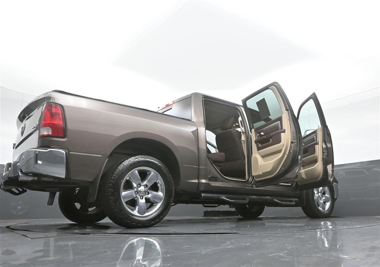 RAM 1500 Classic Tradesman Crew Cab SWB 4WD 2019