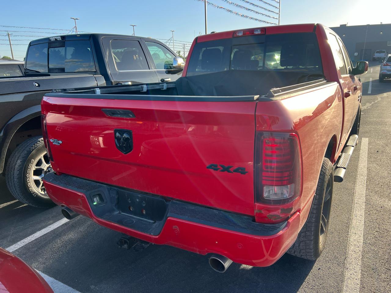 RAM 1500 Sport Crew Cab SWB 4WD 2016