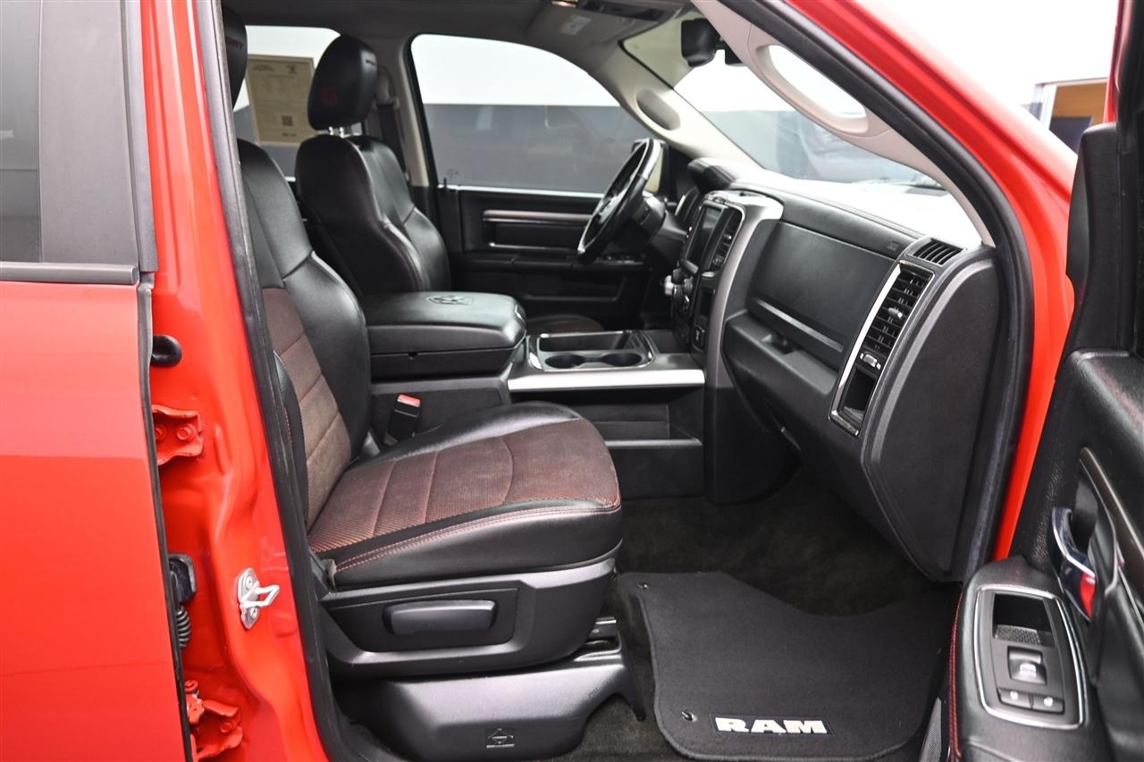RAM 1500 Sport Crew Cab SWB 4WD 2016