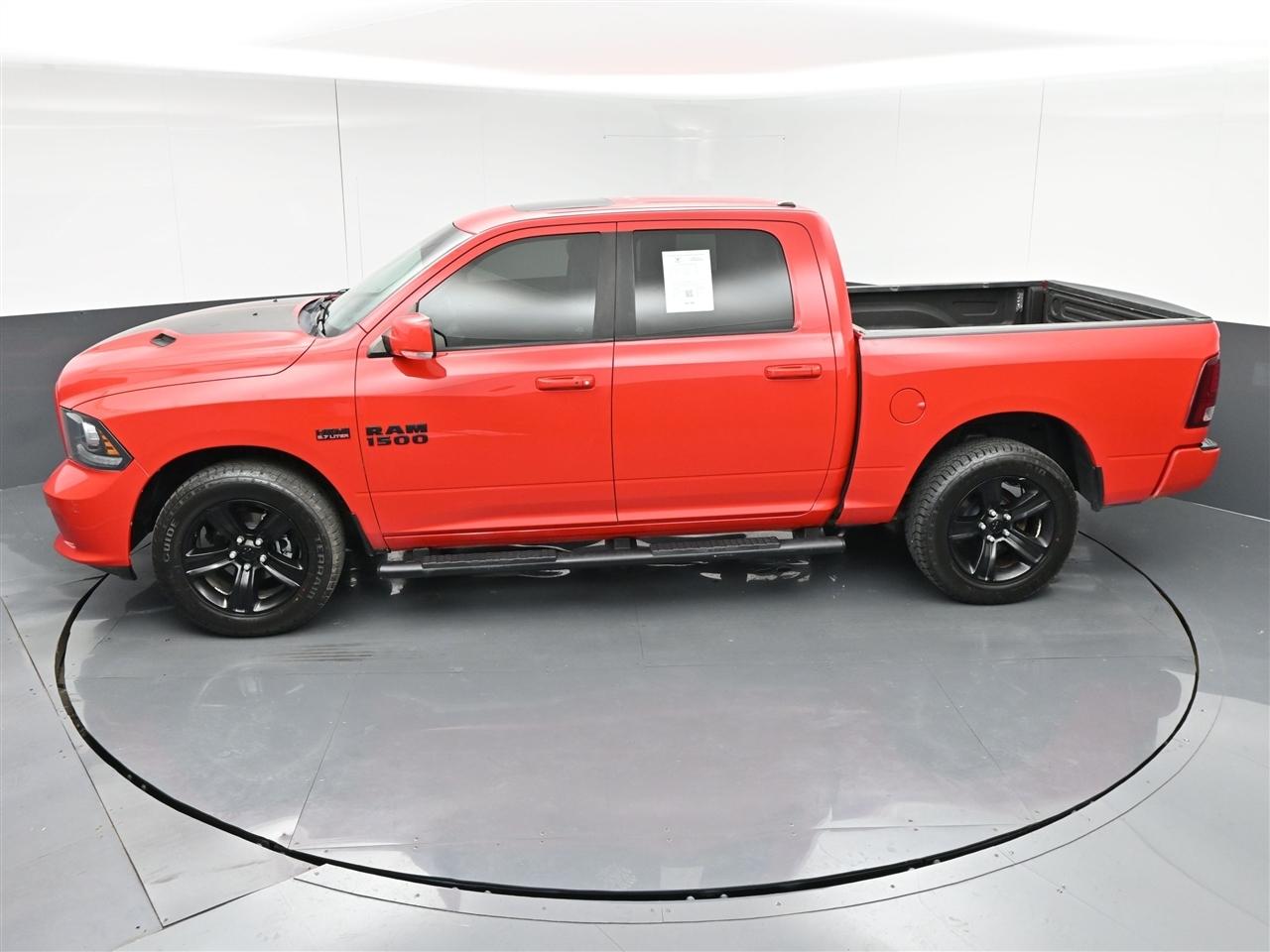 RAM 1500 Sport Crew Cab SWB 4WD 2016