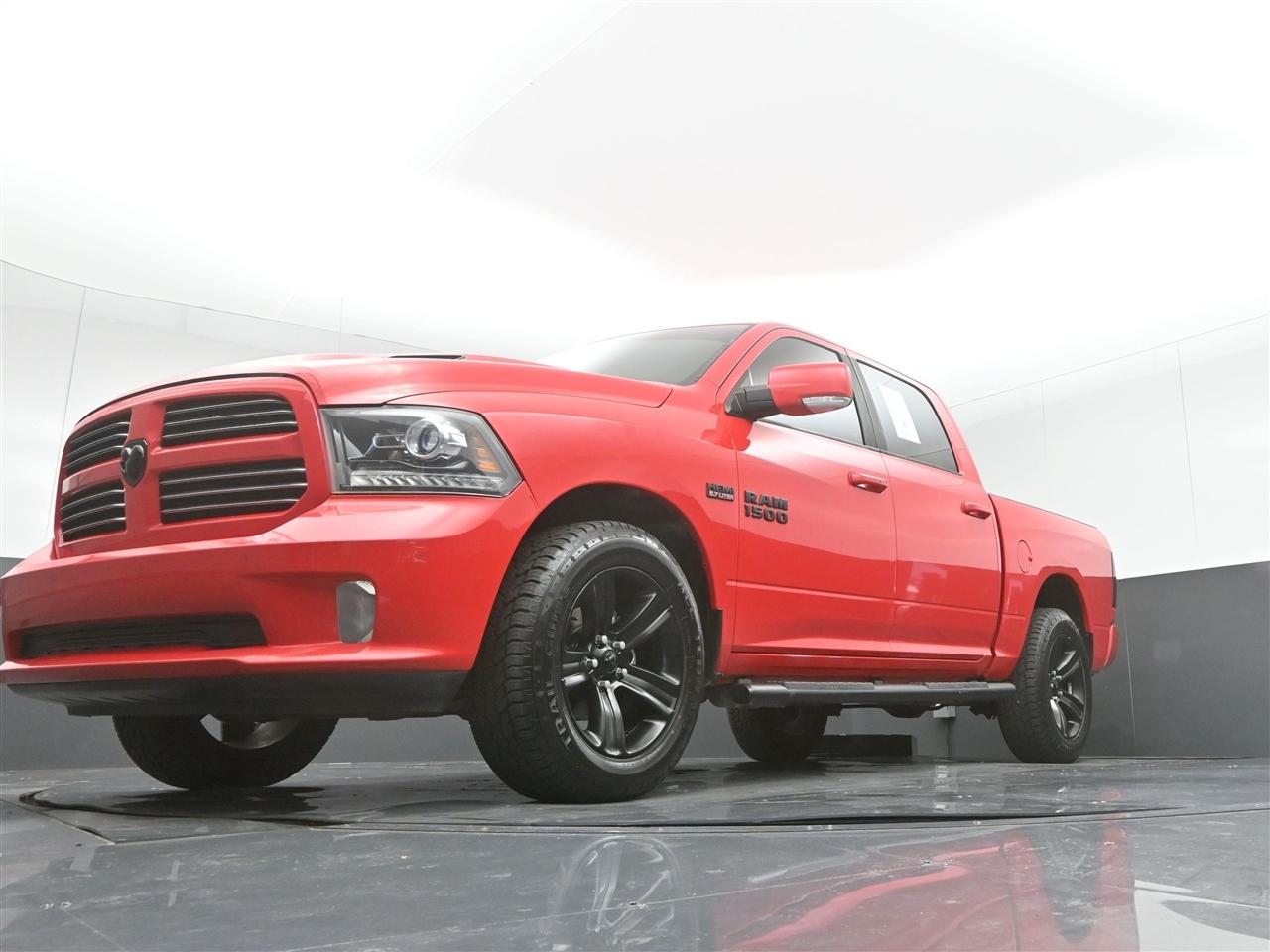 RAM 1500 Sport Crew Cab SWB 4WD 2016