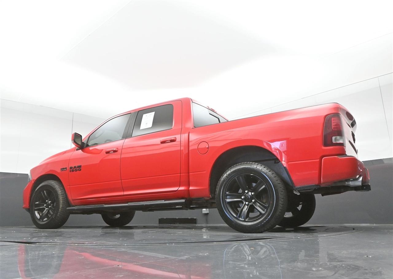 RAM 1500 Sport Crew Cab SWB 4WD 2016