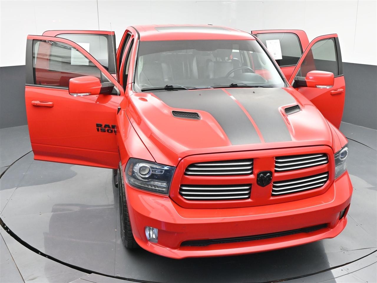 RAM 1500 Sport Crew Cab SWB 4WD 2016