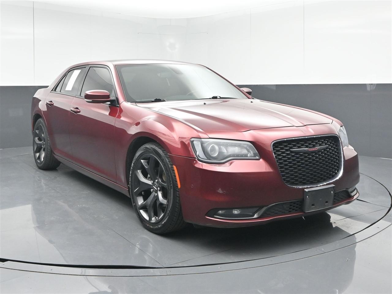 2022 Chrysler 300 S's photo