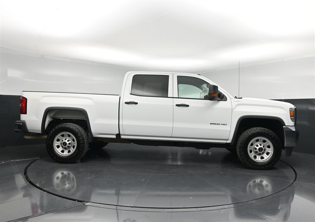 GMC Sierra 2500HD Base Crew Cab 4WD 2017