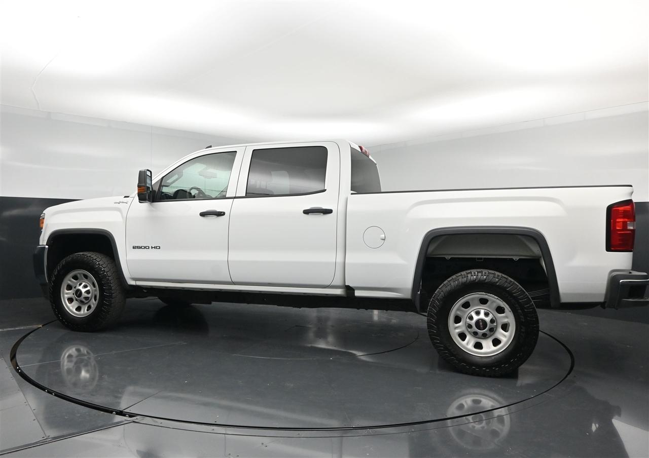 GMC Sierra 2500HD Base Crew Cab 4WD 2017