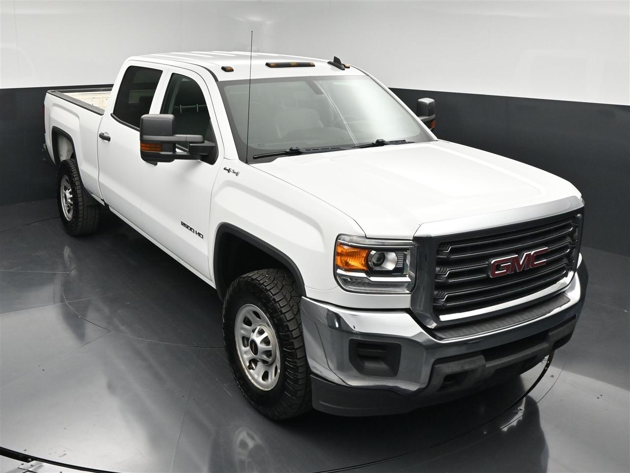GMC Sierra 2500HD Base Crew Cab 4WD 2017