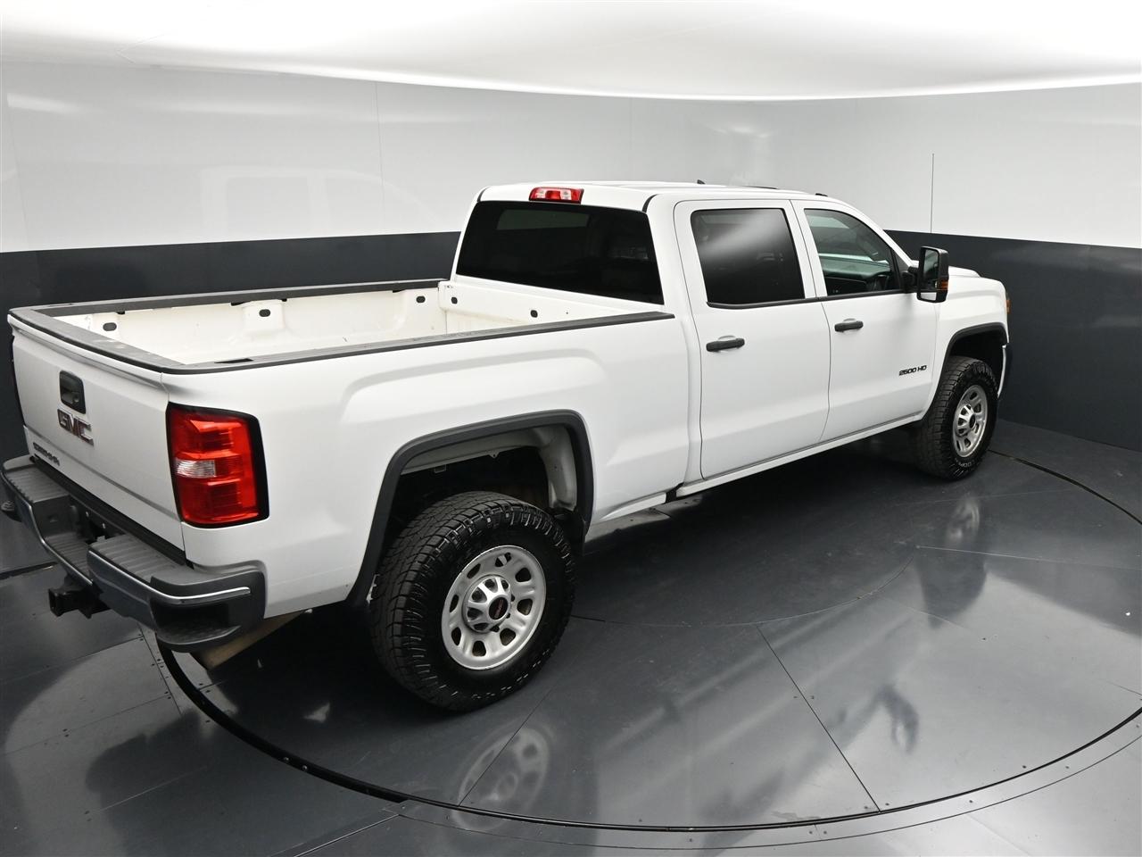 GMC Sierra 2500HD Base Crew Cab 4WD 2017