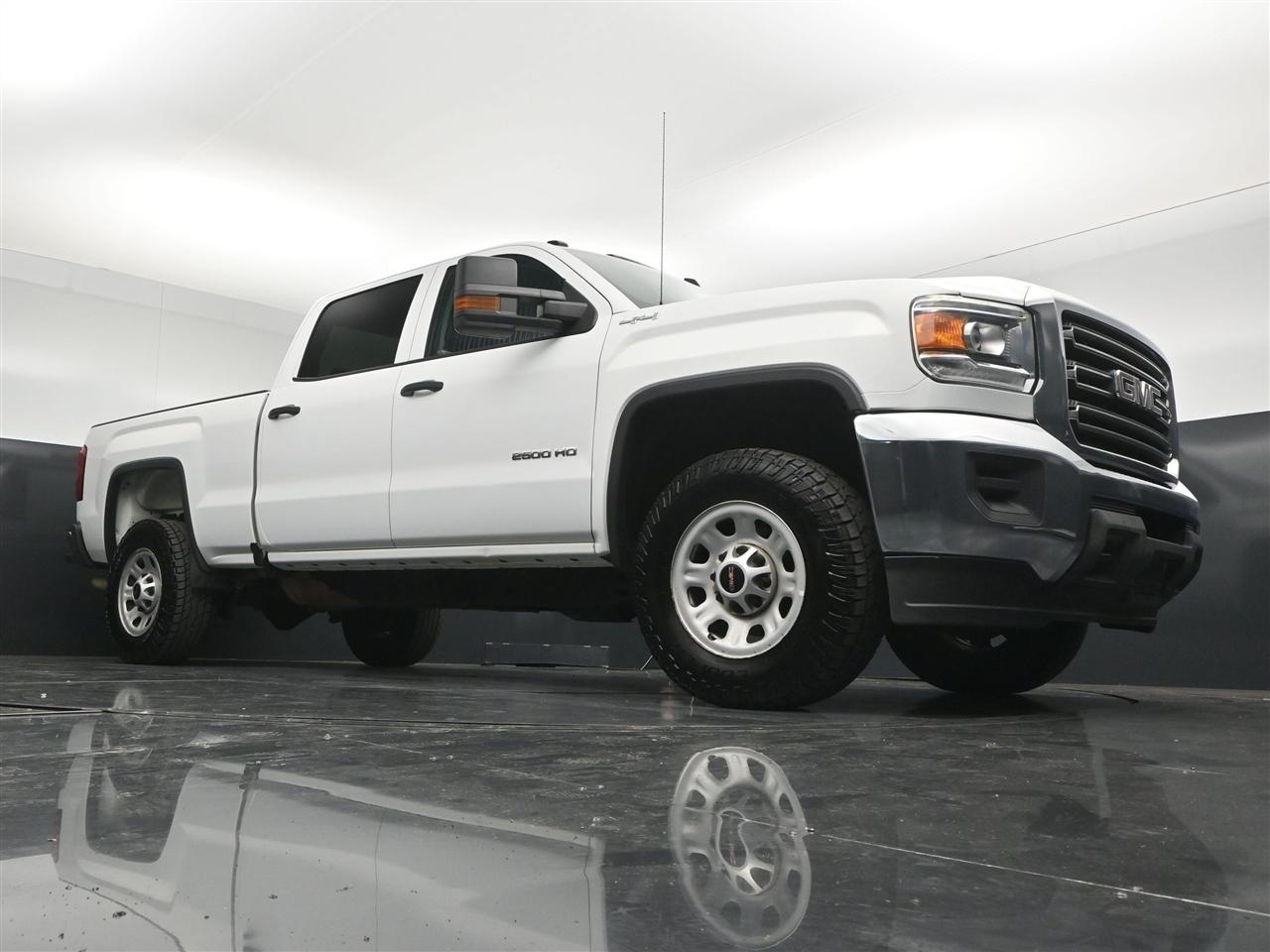 GMC Sierra 2500HD Base Crew Cab 4WD 2017