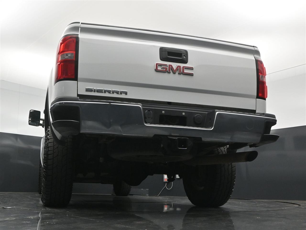 GMC Sierra 2500HD Base Crew Cab 4WD 2017