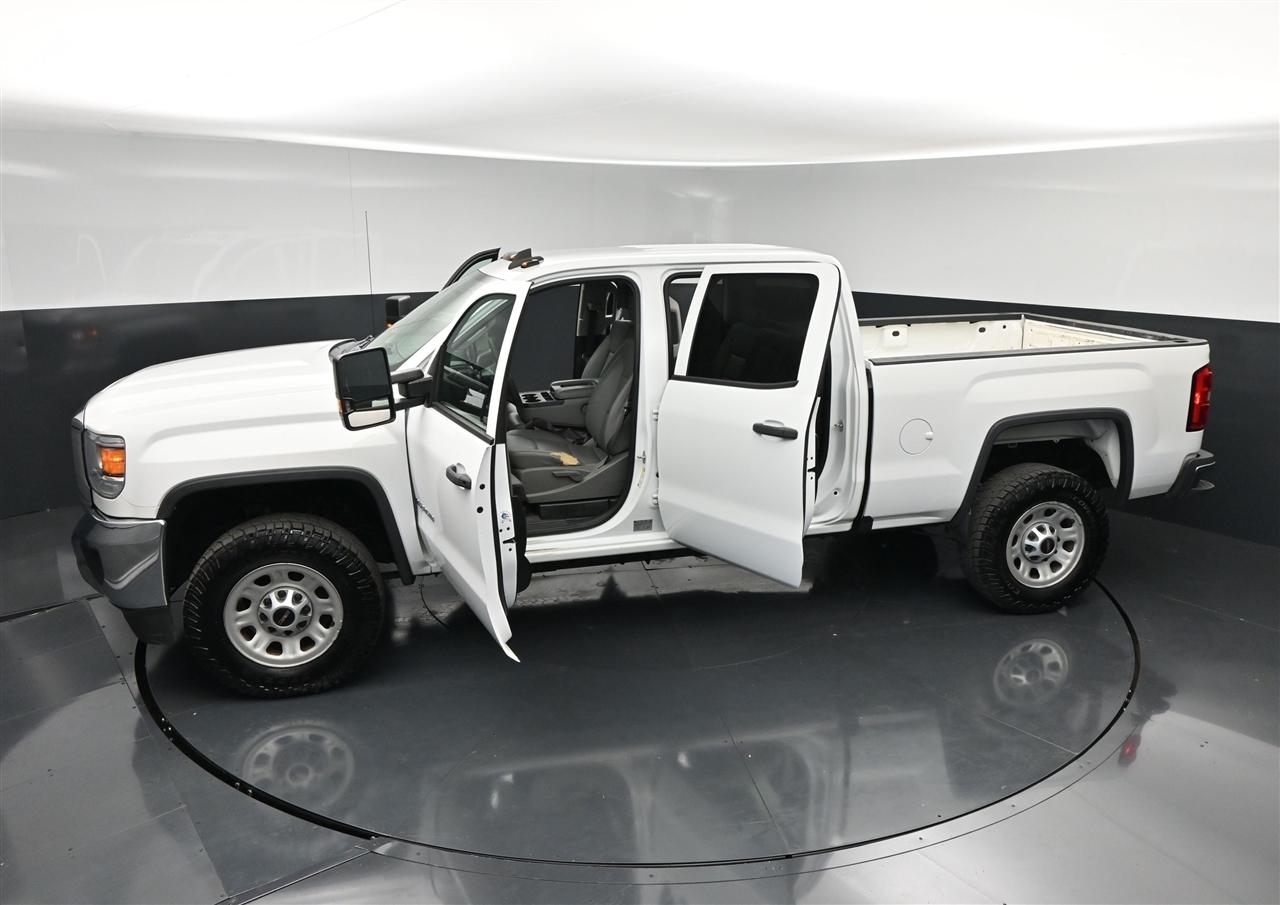 GMC Sierra 2500HD Base Crew Cab 4WD 2017