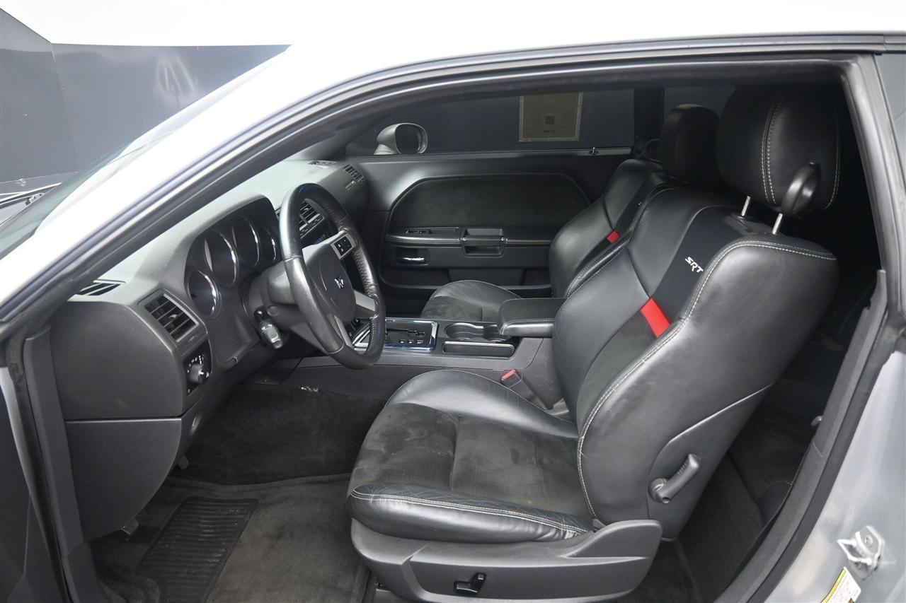 Dodge Challenger SRT8 2009