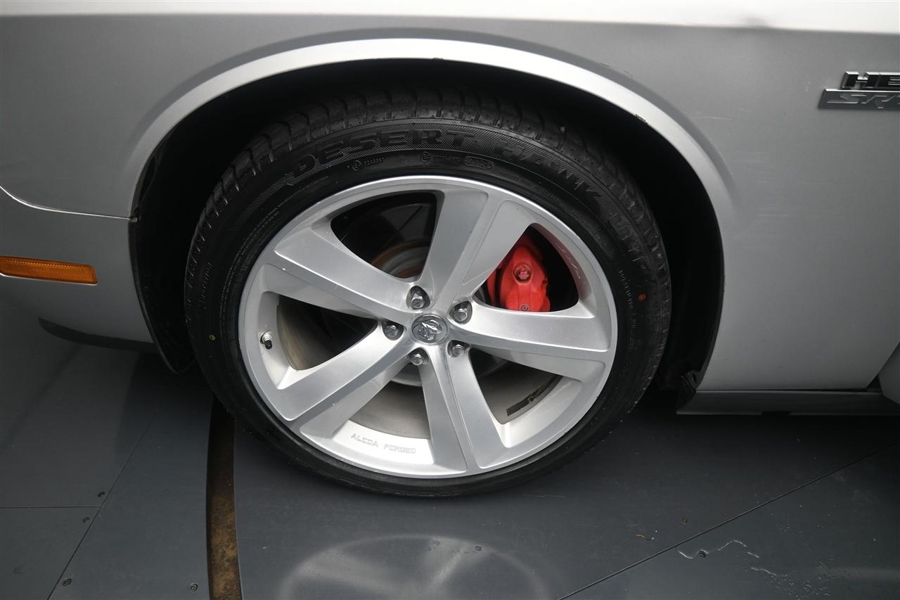 Dodge Challenger SRT8 2009