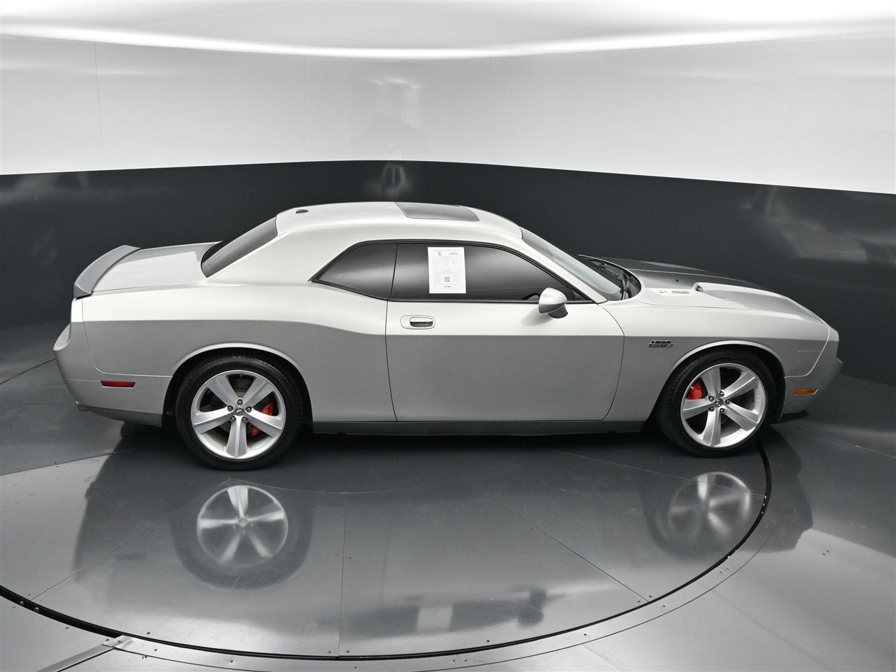Dodge Challenger SRT8 2009