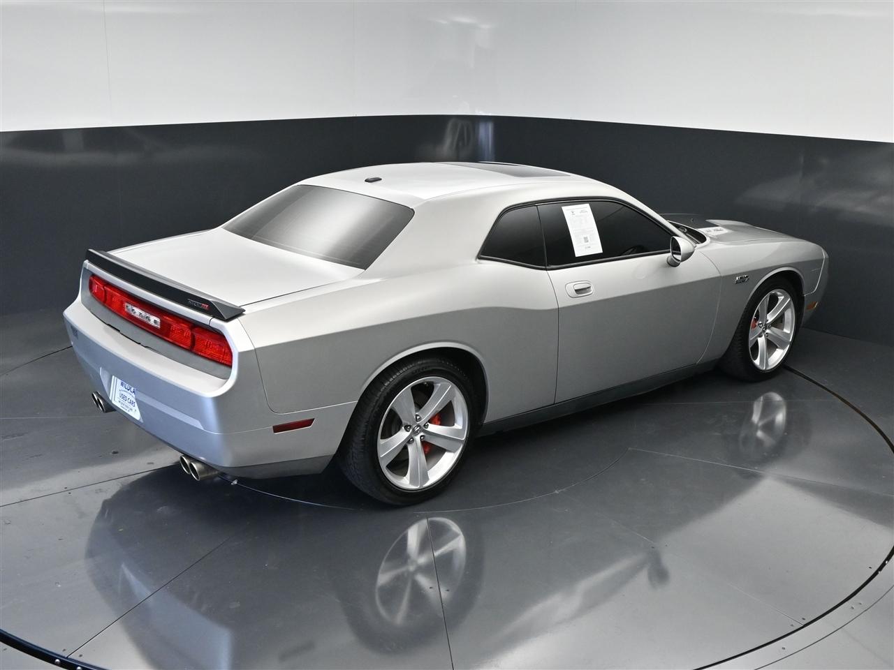 Dodge Challenger SRT8 2009