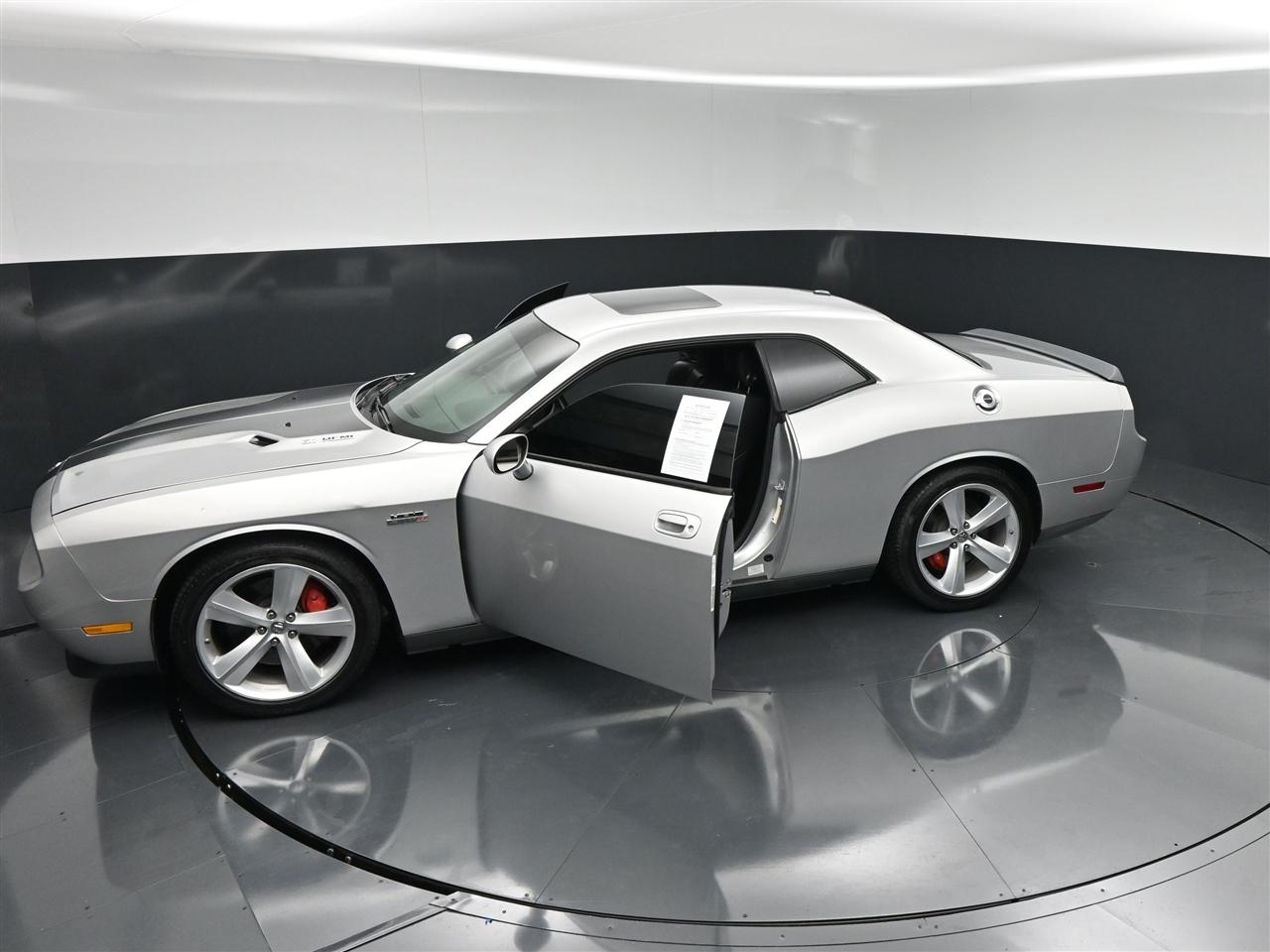 Dodge Challenger SRT8 2009